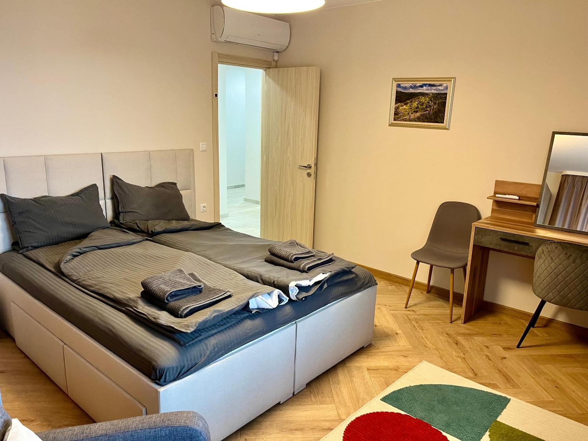 Parkview Luxury In City Center 8 Велико-Тирново Екстер'єр фото